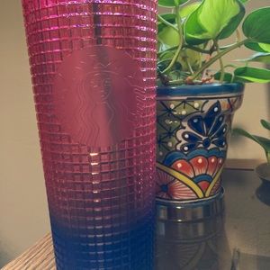 NWT Starbucks cold cup 🌟